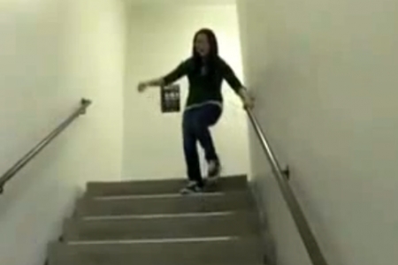 O iluzie optica fabuloasa. Ce se intampla pe aceasta scara e cu adevarat incredibil - VIDEO
O iluzie optica fabuloasa. Ce se intampla pe aceasta scara e cu adevarat incredibil - VIDEO