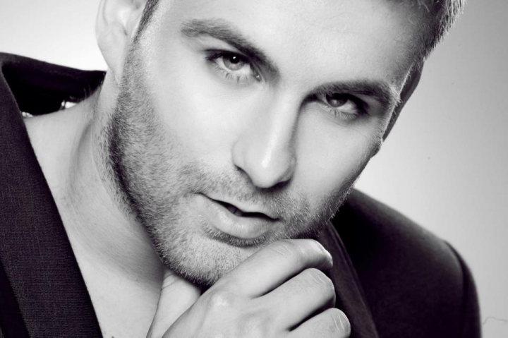 Ionel Istrati pregateste o surpriza grandioasa pentru cei din strainatate. Iata unde va concerta artistul in seara de Craciun si in noaptea de Revelion - VIDEO Ionel Istrati pregateste o surpriza grandioasa pentru cei din strainatate. Iata unde va concerta artistul in seara de Craciun si in noaptea de Revelion - VIDEO