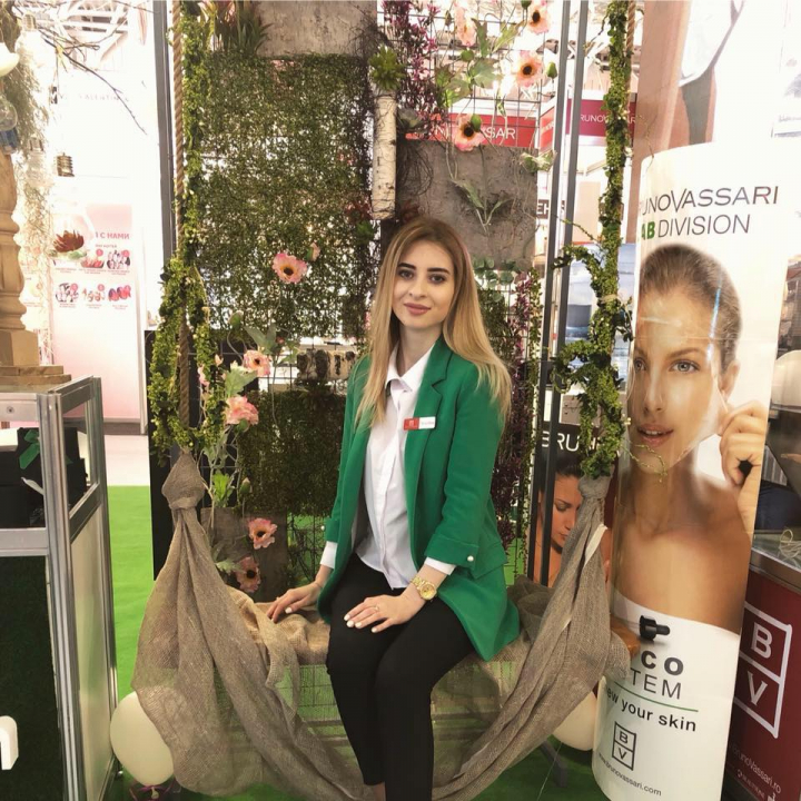 "Mergeam la solar, dar am zis ca renunt si aleg o cale mai sanatoasa." Iata secretul bronzului de invidiat al unui cunoscut model de la noi - VIDEO