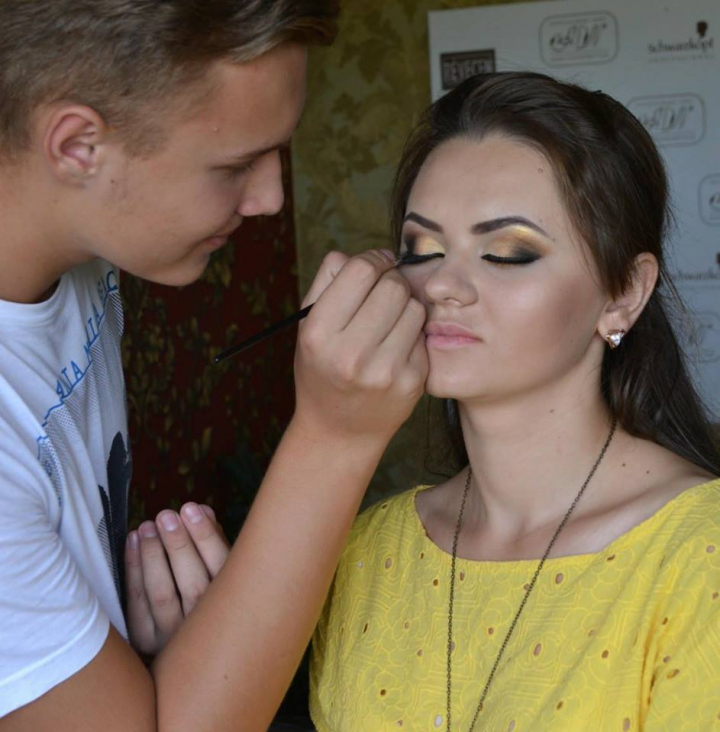 Acum e un make-up artist de succes, insa inceputul carierei lui a fost altfel! Mihai Robu: "Mama spunea ca aceasta nu este o profesie pentru barbati." - VIDEO