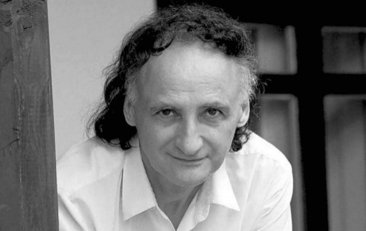 14 februarie - ziua marelui Grigore Vieru. Poetul ar fi implinit astazi 84 de ani. Zina Zen: "Eu am avut norocul sa-l cunosc personal pe maestru. Am invatat de la el ca "Orice femeie e frumoasa!" 14 februarie - ziua marelui Grigore Vieru. Poetul ar fi implinit astazi 84 de ani. Zina Zen: "Eu am avut norocul sa-l cunosc personal pe maestru. Am invatat de la el ca "Orice femeie e frumoasa!"