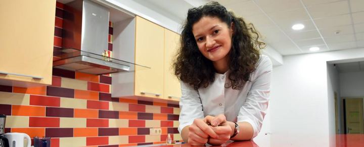 Scapa de acnee cu ajutorul alimentatiei! Nutritionista Maria-Victoria Racu: "Consumul de lapte inrautateste problemele pielii." - VIDEO