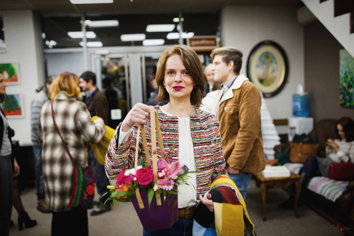 Talentul, munca si umorul au facut-o celebra. Cezara Kolesnik: "Sunt o femeie puternica pentru ca nu ma iau in serios." - FOTO