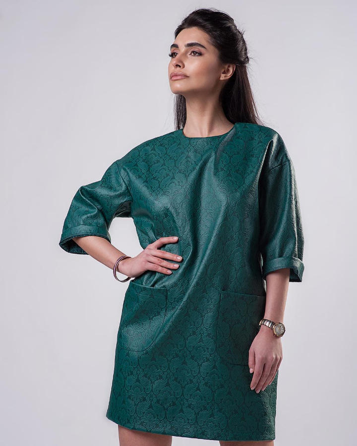 Jurnalista, actrita si mai nou - designer vestimentar. Felicia Sirbu: "Important e sa nu fie vulgar, un pic obraznic, dar in limita bunului simt." - VIDEO