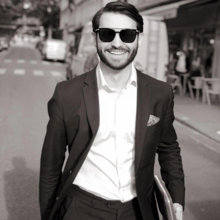 Inspiratie de primavara la Italian Design Day. Unul dintre organizatori, arhitectul Alexandrin Buraga: "Fiecare piesa de la expozitie a fost selectata de specialisti. Am expus doar articole de design de top." - VIDEO