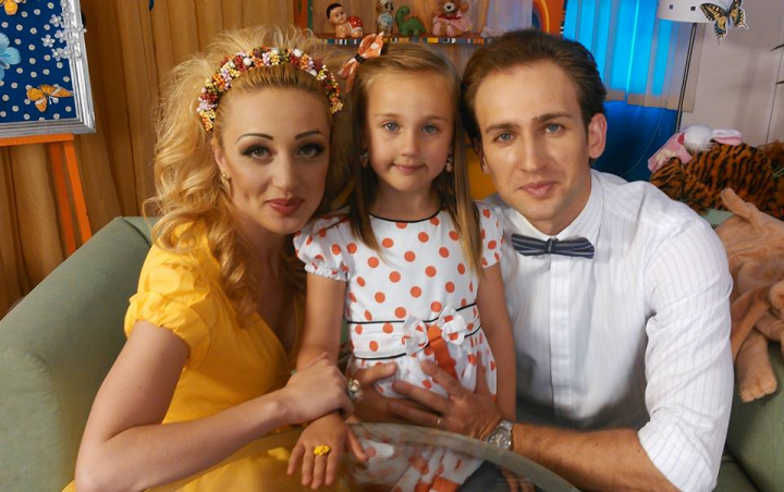 Talentul si frumusetea - mostenire de familie! Milissa Gologan: "Mama singura zice: Parca nu esti fiica mea." - VIDEO Talentul si frumusetea - mostenire de familie! Milissa Gologan: "Mama singura zice: Parca nu esti fiica mea." - VIDEO