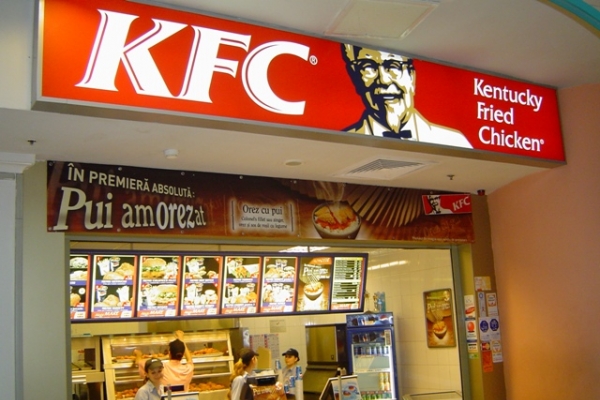 KFC renunta la Pepsi pentru Coca Cola KFC renunta la Pepsi pentru Coca Cola