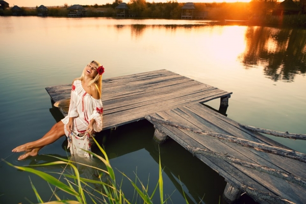 Natasha Gordienko, romantica! Iata versurile la noua ei piesa in romana Natasha Gordienko, romantica! Iata versurile la noua ei piesa in romana