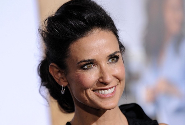 Demi Moore se recupereaza intr-o clinica din SUA