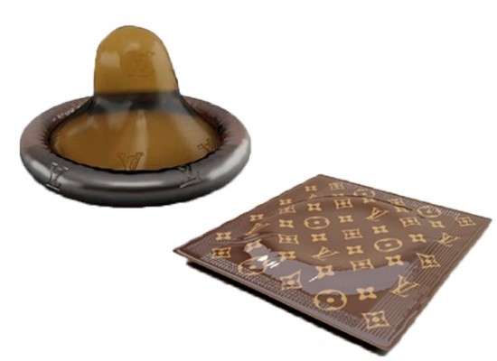 Sex cu stil! Se lanseaza prezervativele Louis Vuitton?