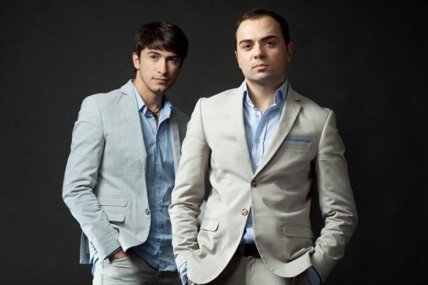 Akord a refacut piesa pentru Eurovision! Asculta "Live the show" in varianta finala Akord a refacut piesa pentru Eurovision! Asculta "Live the show" in varianta finala