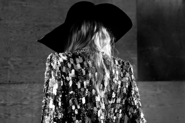 O noua imagine pentru Saint Laurent. Alegerea surprinzatoare facuta pentru a reprezenta casa O noua imagine pentru Saint Laurent. Alegerea surprinzatoare facuta pentru a reprezenta casa