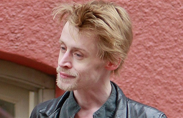 Pustiul din Singur acasa isi revine dupa ani de droguri! Macaulay Culkin arata incredibil - FOTO
