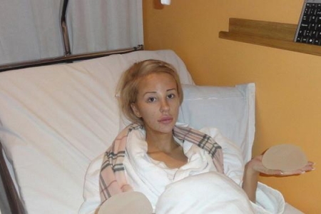 "Am iesit din spital dupa 12 operatii estetice". Cum arata o suedeza obsedata de frumusete - FOTO "Am iesit din spital dupa 12 operatii estetice". Cum arata o suedeza obsedata de frumusete - FOTO