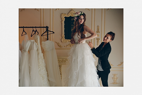 Pentru miresele care mizeaza pe simplete si rafinament. Laveda Bridal, un brand Made in Moldova Pentru miresele care mizeaza pe simplete si rafinament. Laveda Bridal, un brand Made in Moldova