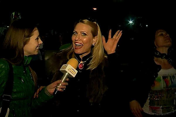 Dianna Rotaru, in "mintea copiilor"! Cum a cantat artista la concertul LaLa Band - VIDEO Dianna Rotaru, in "mintea copiilor"! Cum a cantat artista la concertul LaLa Band - VIDEO