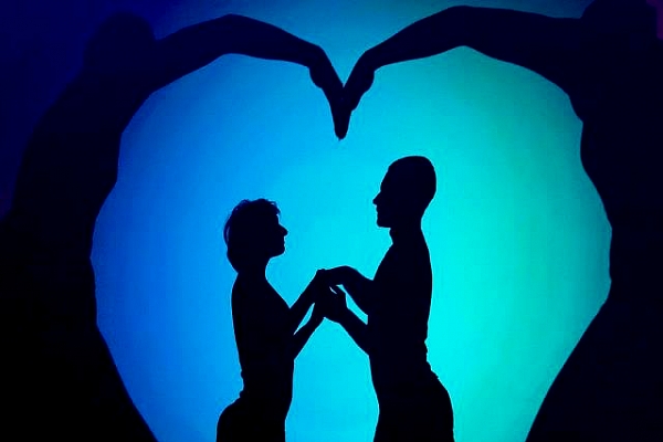 Dansul cu umbre care a emotionat pana la lacrimi juriul de la "Britain's Got Talent". A ajuns viral Dansul cu umbre care a emotionat pana la lacrimi juriul de la "Britain's Got Talent". A ajuns viral