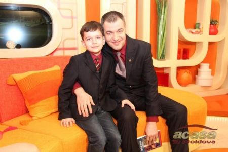 Sotia ministrului Sportului, prezenta la lansarea lui de carte. Cum arata doamna Ticu Sotia ministrului Sportului, prezenta la lansarea lui de carte. Cum arata doamna Ticu