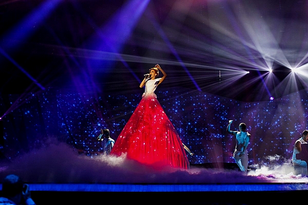 Crezi ca Aliona Moon i-a cucerit pe telespectatorii Eurovision? Asculta-i piesa in semn de incurajare Crezi ca Aliona Moon i-a cucerit pe telespectatorii Eurovision? Asculta-i piesa in semn de incurajare