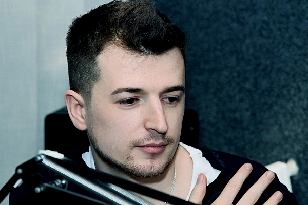 A lansat hit-ul verii? Asta e piesa cu care Radu Sirbu vrea sa te cucereasca A lansat hit-ul verii? Asta e piesa cu care Radu Sirbu vrea sa te cucereasca