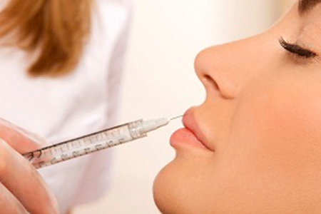Iti va face buzele mai voluminoase! Cat te costa o procedura cu acid hialuronic - VIDEO