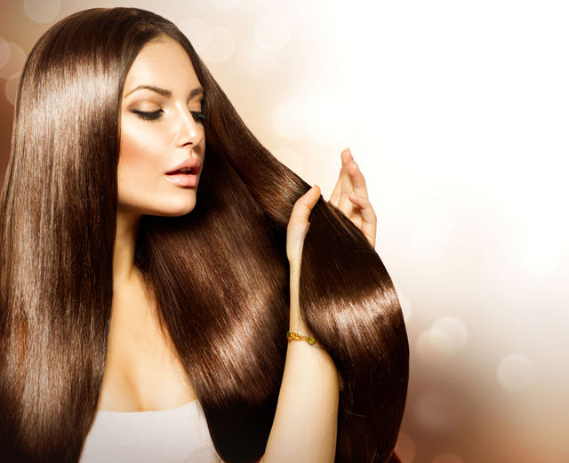 Frumusetea ta: 5 produse naturale care iti repara varfurile despicate