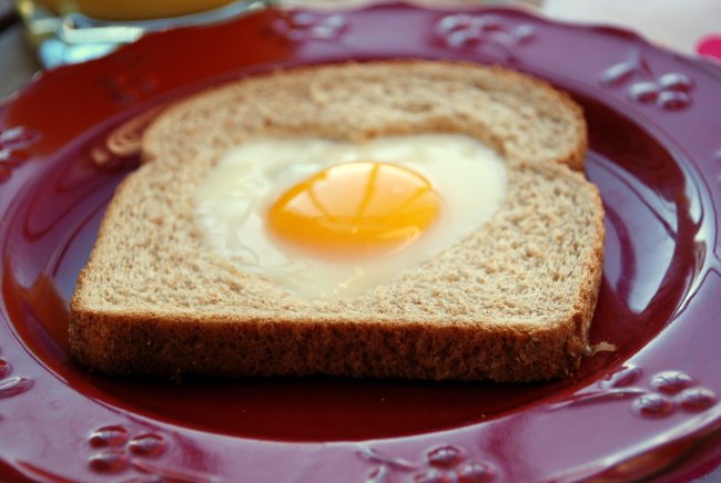 Surprinde-ti jumatatea cu un mic dejun ingenios! Idei pentru delicii culinare de Sfantul Valentin - FOTO Surprinde-ti jumatatea cu un mic dejun ingenios! Idei pentru delicii culinare de Sfantul Valentin - FOTO