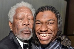 VIDEO AMUZANT: Morgan Freeman adoarme in timpul unui interviu in direct VIDEO AMUZANT: Morgan Freeman adoarme in timpul unui interviu in direct