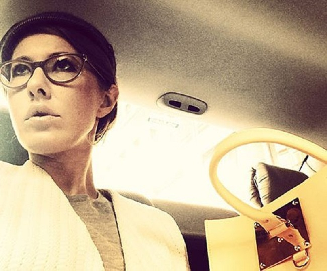 Ai purta asa ceva? Cu ce botine s-a afisat Ksenia Sobchak la o prezentare de moda in Milano - FOTO