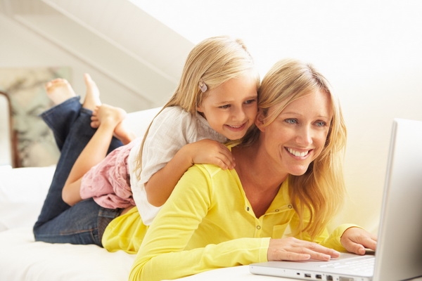 Top 6 obiceiuri proaste care se transmit de la mama la fiica