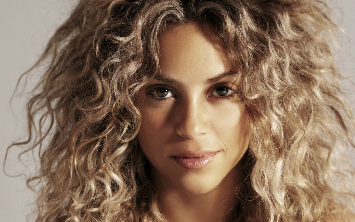 Shakira a imbracat rochia de mireasa! Iata insa de ce nu se marita - FOTO Shakira a imbracat rochia de mireasa! Iata insa de ce nu se marita - FOTO
