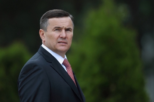 Are bauturi care valoreaza cat o masina, dar nu le consuma! Cu ce se lauda Valeriu Plesca