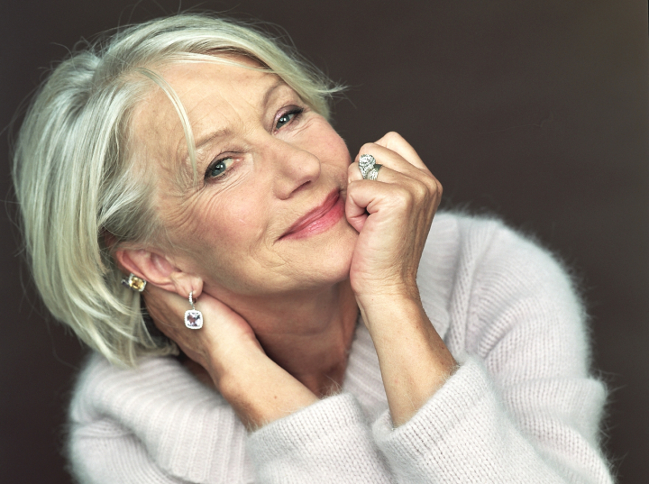 Are 70 de ani, dar arata incredibil! Helen Mirren, model de eleganta la o varsta inaintata - FOTO