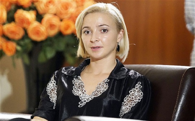 Nu s-a putut stapani! Vezi MOMENTUL cand Domnica Cemortan a vrut sa plece din studio - VIDEO Nu s-a putut stapani! Vezi MOMENTUL cand Domnica Cemortan a vrut sa plece din studio - VIDEO