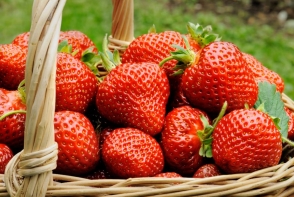 Fructul saptamanii: Capsunile si beneficiile ei miraculoase pentru sanatatea ta Fructul saptamanii: Capsunile si beneficiile ei miraculoase pentru sanatatea ta