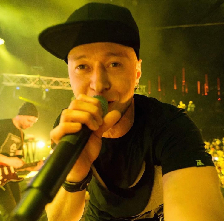 Piesa despre razboi a trupei Pink Floyd si a solistului BoomBox, Andrei