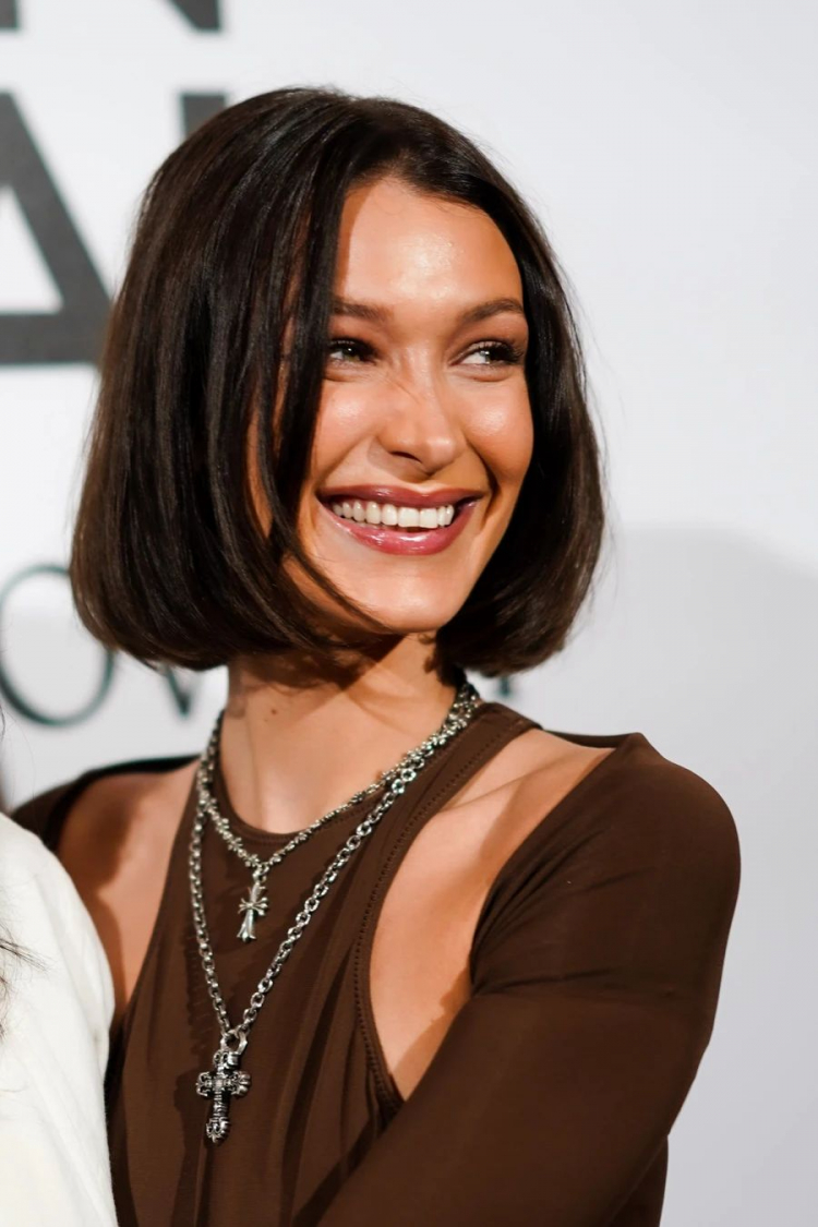 Bella Hadid Are O Noua Tunsoare Vezi Cum O Prinde Pe Model Schimbarea Neasteptata De Look Foto 