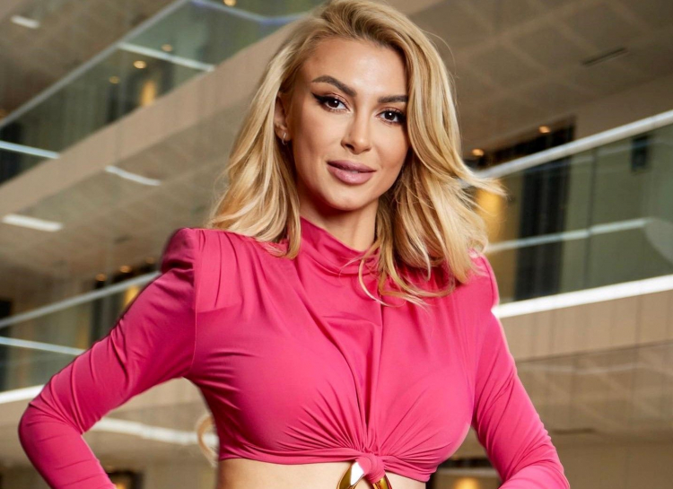 Andreea Balan a fost logodita la 20 de ani. Cine este barbatul care i-a ...