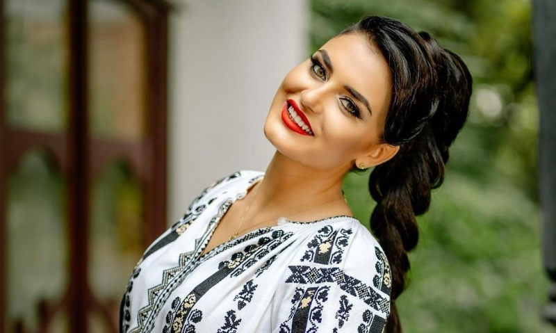 Femeia perfecta! Mihaela Tabura, interpreta: „Poti sa fii perfecta doar atunci cand ai incredere in tine” - VIDEO