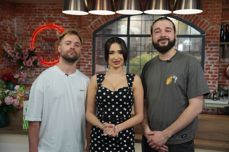 Sunt buni la spus glume, oare și la gătit? Vlad Sliusarenco și Marin Madan și-au dat întâlnire în bucătăria Gusturile se Discută. Află sâmbătă care s-a descurcat mai bine - VIDEO