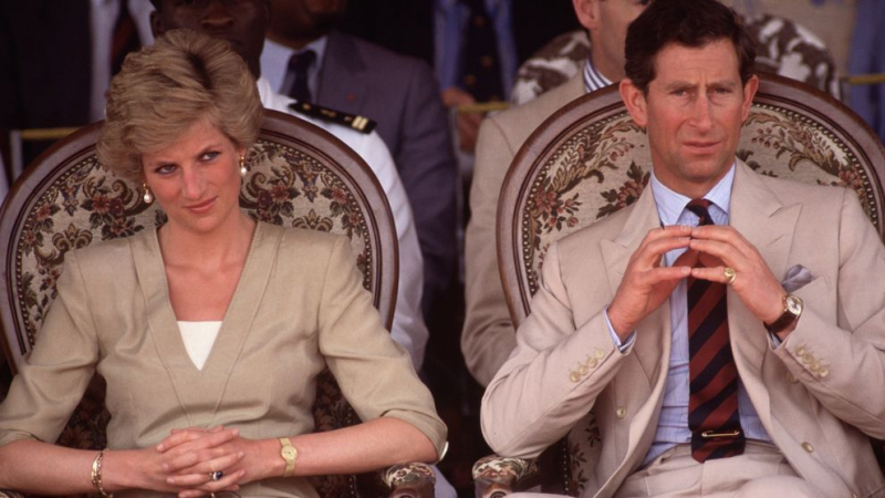 Scrisorile Prințesei Diana către Charles dezvăluie că l-a iubit și a încercat să-l îndepărteze de Camilla. Dovezi dureroase ale unei iubiri neîmpărtășite