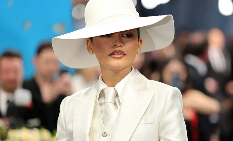 Eleganță la superlativ! Ele au strălucit la cel mai așteptat eveniment de fashion al anului. Zendaya, Gigi Hadid și Miley Cyrus, de neegalat - GALERIE FOTO