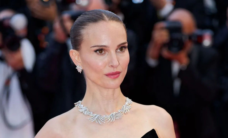 Red carpet la Cannes 2025: Rihanna, Angelina Jolie și Natalie Portman au captivat toate privirile - FOTO