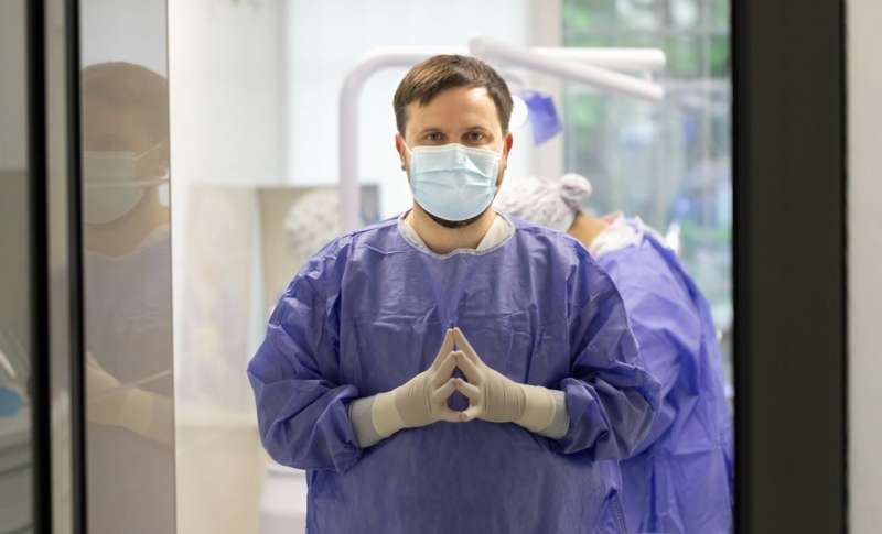 Dr. Andrei Fanea: Medicul implantolog care îți redă zâmbetul în timp record