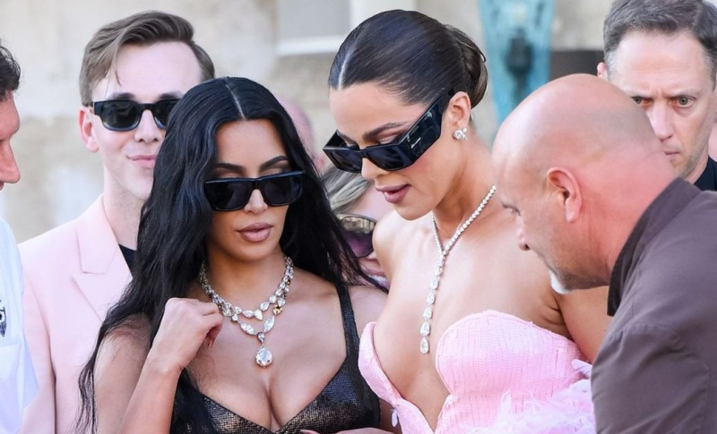 Defilare de lux la Veneția: surorile Kardashian-Jenner au atras toate privirile la nunta miliardarului Bezos. Ținutele cu care au eclipsat mireasa - FOTO