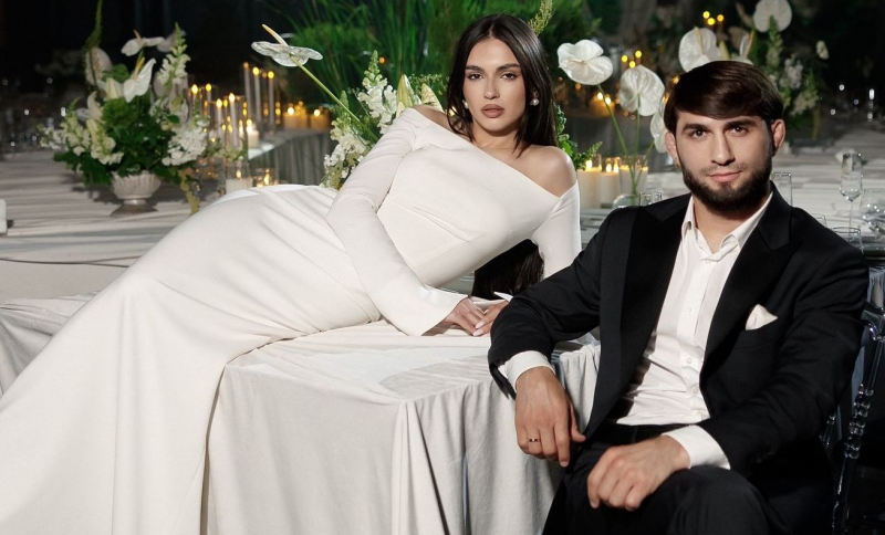 Au pozat cu pasiune! Soția lui Magnat a publicat fotografii exclusive din ziua în care și-au jurat iubire - GALERIE FOTO