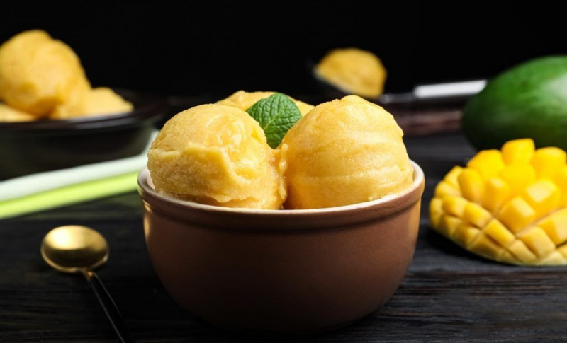 Înghețată de mango din 3 ingrediente după rețeta Carolinei Costin! Sănătoasă, cremoasă și gata în 5 minute - VIDEO