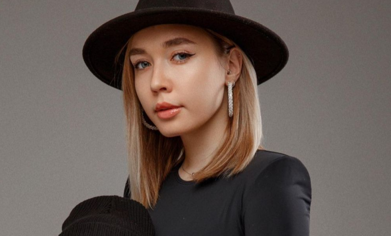 Katy Black, criticată pentru că nu-și mai dorește 7 copii! Cum le răspunde bloggerița cârcotașilor: „Oamenii își schimbă genul, dar eu nu am dreptul să...” - VIDEO