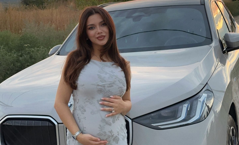 Fetiță sau băiețel? Michaela Berdaga a aflat pe cine are în burtică: „Bebelușul nostru este...” - VIDEO