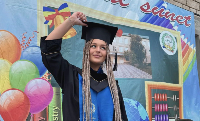 „Am început să plâng de față cu ea. Nu înțeleg de ce are ură pe mine”! Ana Beregoi a vorbit pentru prima dată despre momentele traumatizante prin care a trecut în liceu